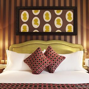Deluxe Zimmer mit Kingsize-Bett